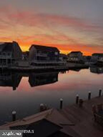 1205 NIIHAU DR, Forked River, NJ 08731