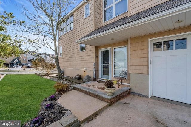 1205 NIIHAU DR, Forked River, NJ 08731