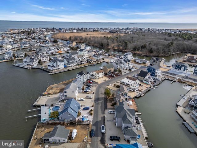 1205 NIIHAU DR, Forked River, NJ 08731