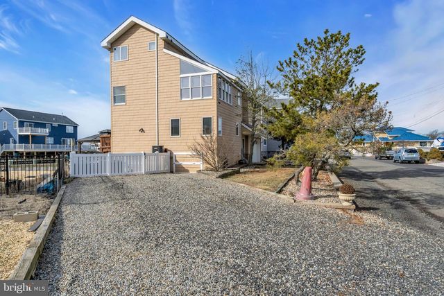 1205 NIIHAU DR, Forked River, NJ 08731