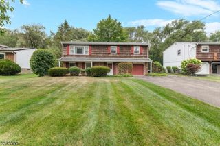 32 Gwyneth Rd, West Milford Twp., NJ 07480