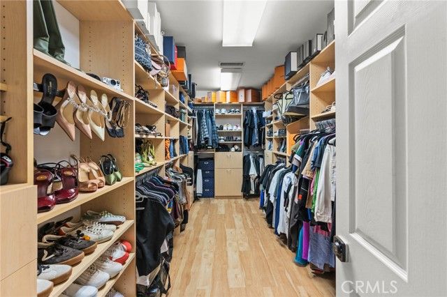 5907 Oakdale Avenue, Woodland Hills (los Angeles), CA 91367