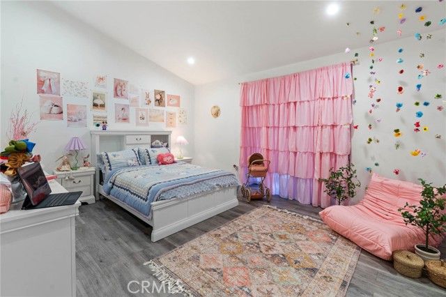 5907 Oakdale Avenue, Woodland Hills (los Angeles), CA 91367