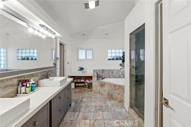 5907 Oakdale Avenue, Woodland Hills (los Angeles), CA 91367