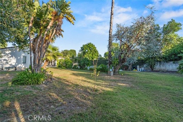 5907 Oakdale Avenue, Woodland Hills (los Angeles), CA 91367