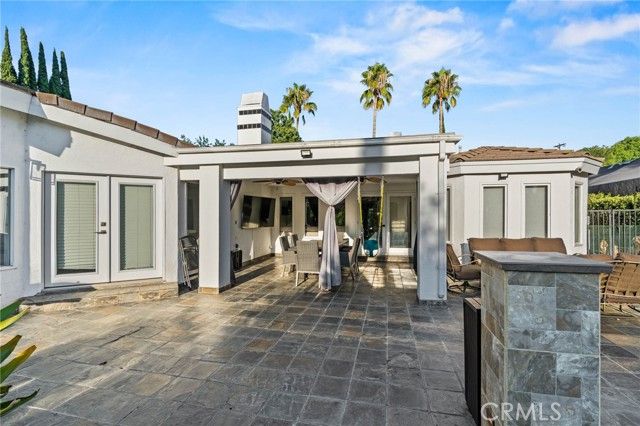 5907 Oakdale Avenue, Woodland Hills (los Angeles), CA 91367