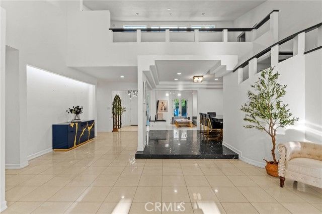 5907 Oakdale Avenue, Woodland Hills (los Angeles), CA 91367