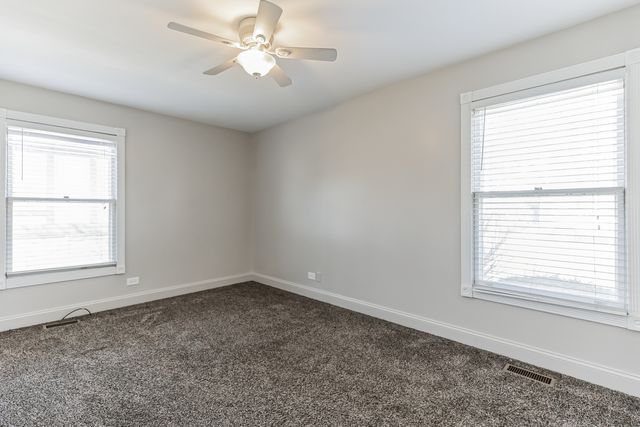 307 Farmington Lane, Vernon Hills, IL 60061