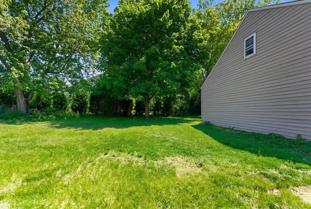 20 Mellon Street, Lewiston, ME 04240 — photo 4