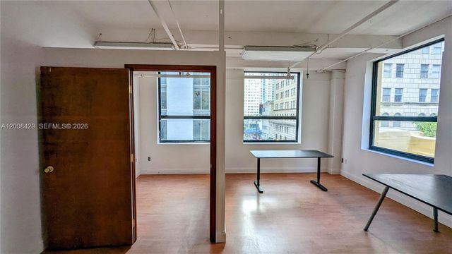 168 SE 1st St 400, Miami, FL 33131