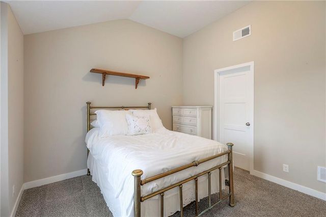 4625 Appleton Avenue, Kansas City, MO 64133