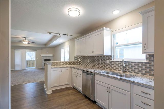 4625 Appleton Avenue, Kansas City, MO 64133