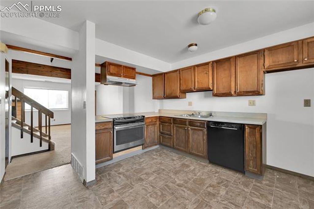 2394 Washo Circle, Colorado Springs, CO 80915 — photo 3