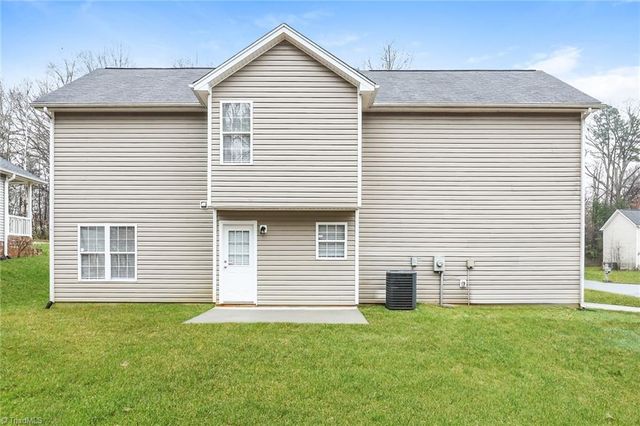 1901 Savannas Run Drive, Greensboro, NC 27405