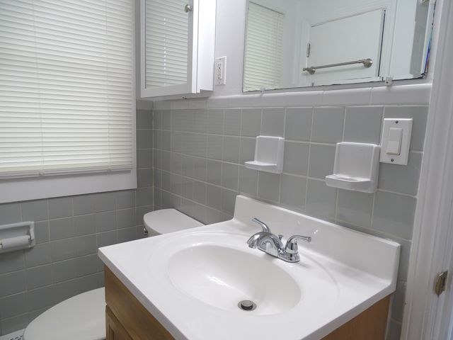 207 Linden Avenue, Branford, CT 06405