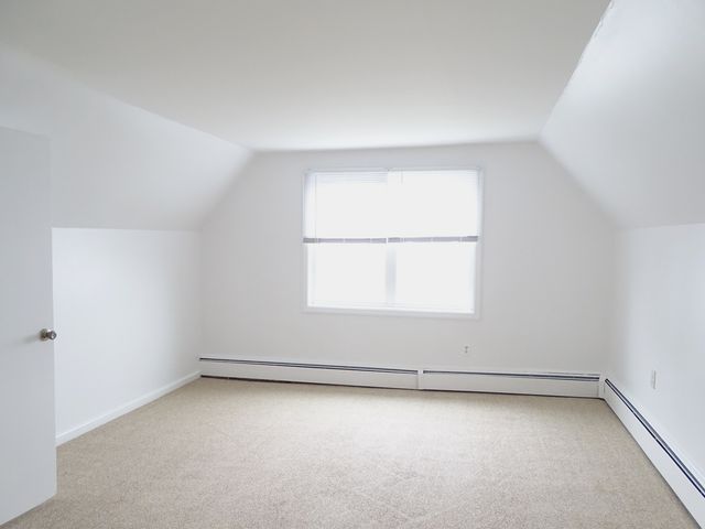 207 Linden Avenue, Branford, CT 06405