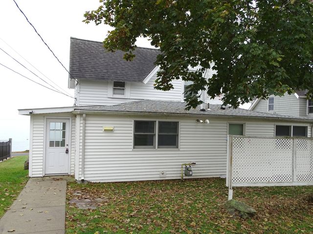 207 Linden Avenue, Branford, CT 06405