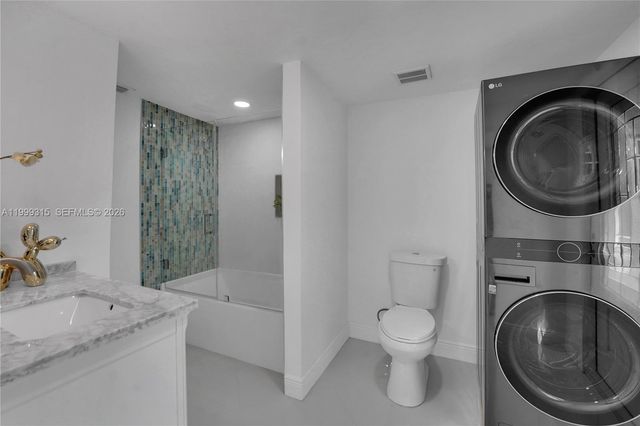 1137 SW 8th Ave, Fort Lauderdale, FL 33315