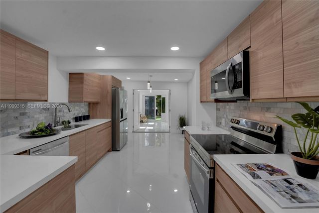 1137 SW 8th Ave, Fort Lauderdale, FL 33315