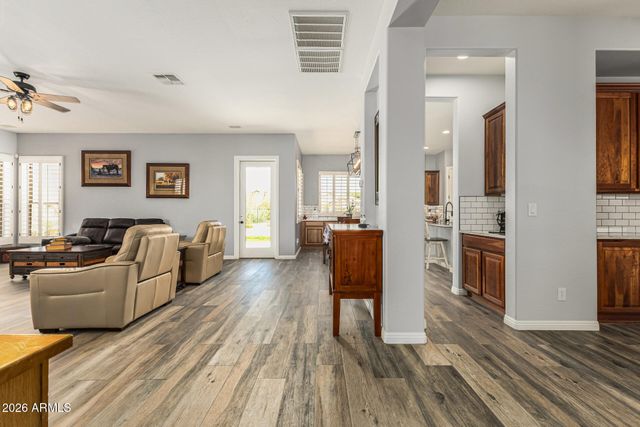 40014 N Maidstone Court, Anthem, AZ 85086