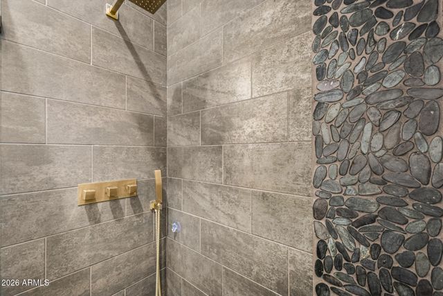 40014 N Maidstone Court, Anthem, AZ 85086