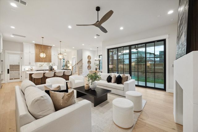1517 Wakefield Drive, Houston, TX 77018