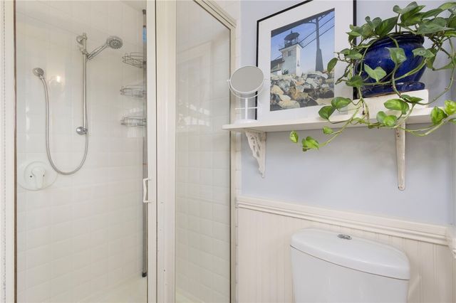 7 Old Ferry Road, Bristol, RI 02809
