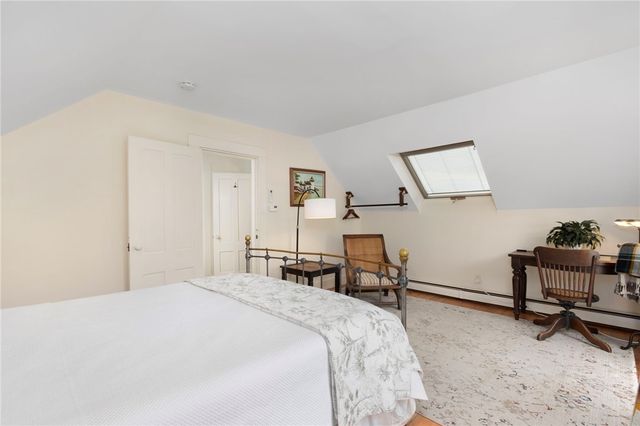 7 Old Ferry Road, Bristol, RI 02809