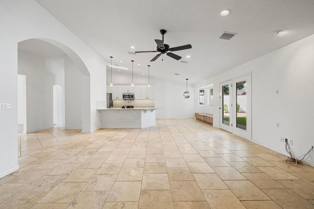 5233 N 15th Street, Phoenix, AZ 85014