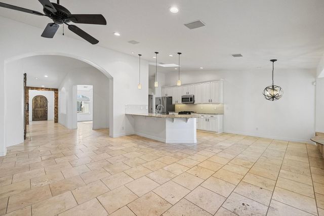 5233 N 15th Street, Phoenix, AZ 85014