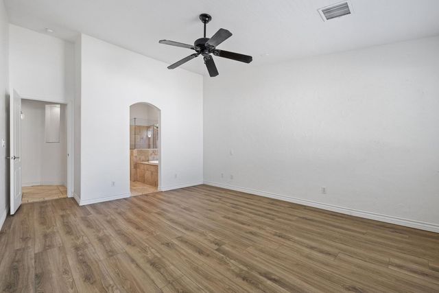 5233 N 15th Street, Phoenix, AZ 85014