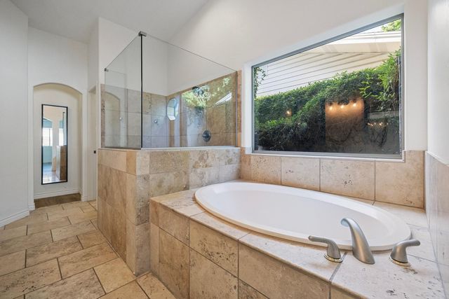 5233 N 15th Street, Phoenix, AZ 85014