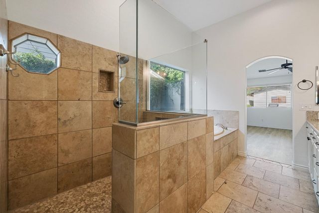 5233 N 15th Street, Phoenix, AZ 85014