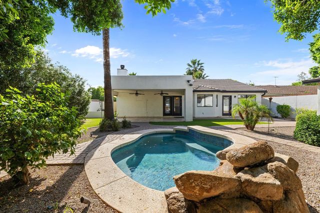 5233 N 15th Street, Phoenix, AZ 85014