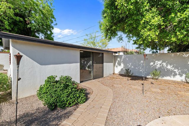 5233 N 15th Street, Phoenix, AZ 85014