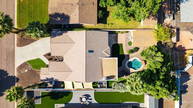 5233 N 15th Street, Phoenix, AZ 85014