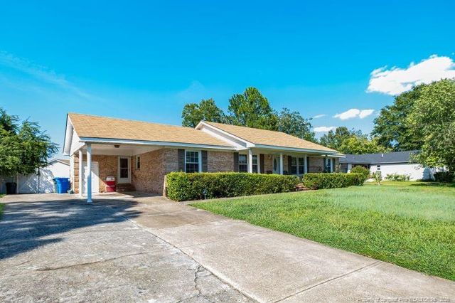 5215 Foxfire Road, Fayetteville, NC 28303