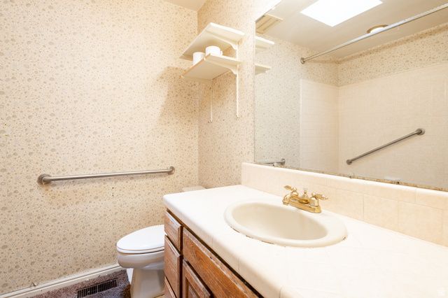 2534 E GRAND POINT CIR, Sandy, UT 84092