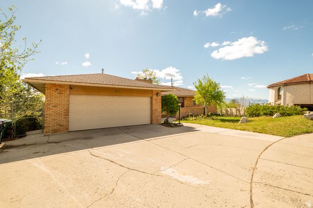 2534 E GRAND POINT CIR, Sandy, UT 84092