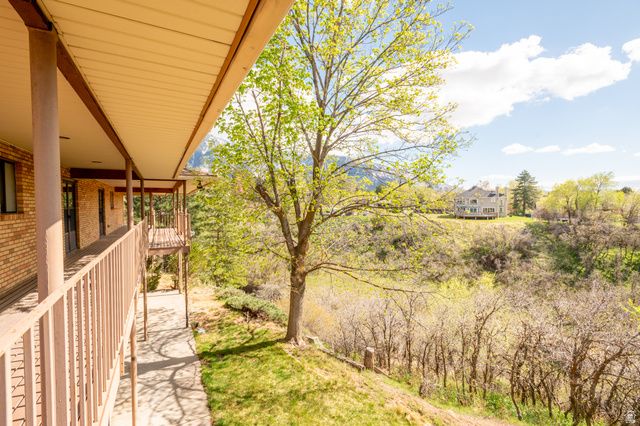 2534 E GRAND POINT CIR, Sandy, UT 84092