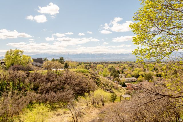 2534 E GRAND POINT CIR, Sandy, UT 84092