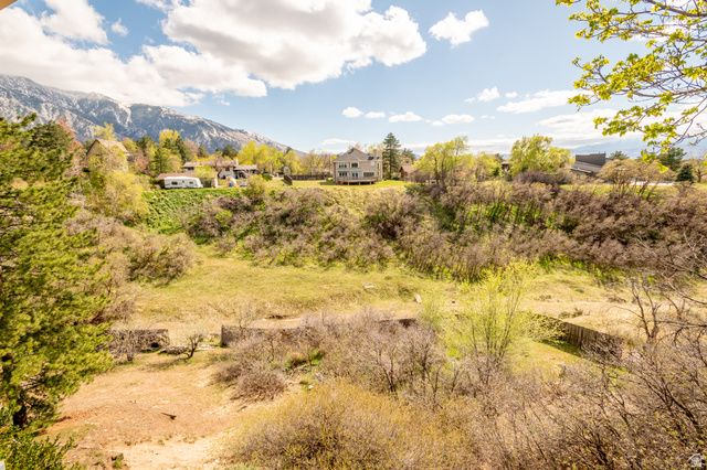 2534 E GRAND POINT CIR, Sandy, UT 84092