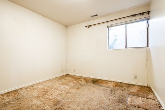 2534 E GRAND POINT CIR, Sandy, UT 84092