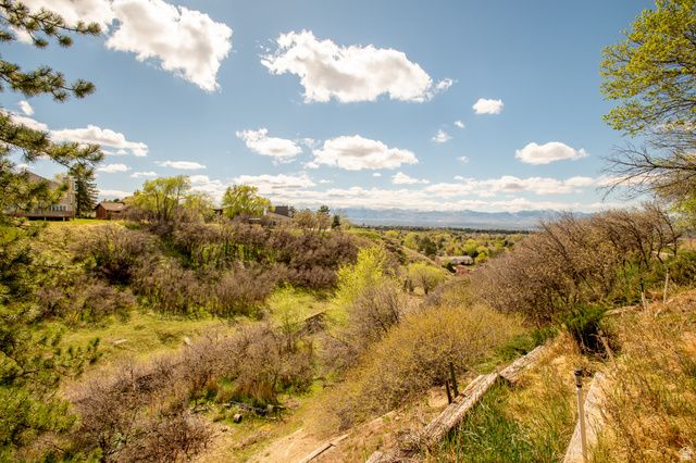 2534 E GRAND POINT CIR, Sandy, UT 84092