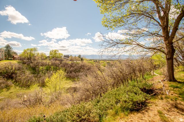 2534 E GRAND POINT CIR, Sandy, UT 84092