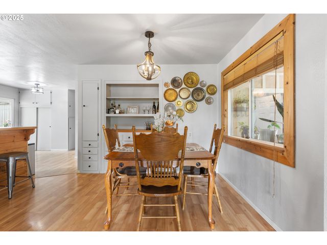 1175 NORTHSIDE Rd, Sutherlin, OR 97479