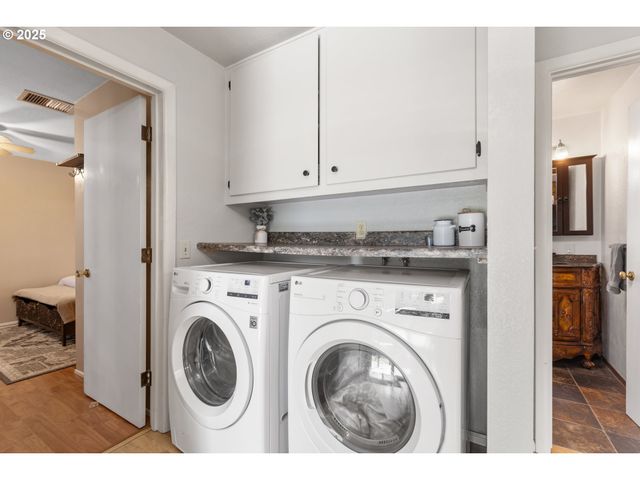 1175 NORTHSIDE Rd, Sutherlin, OR 97479