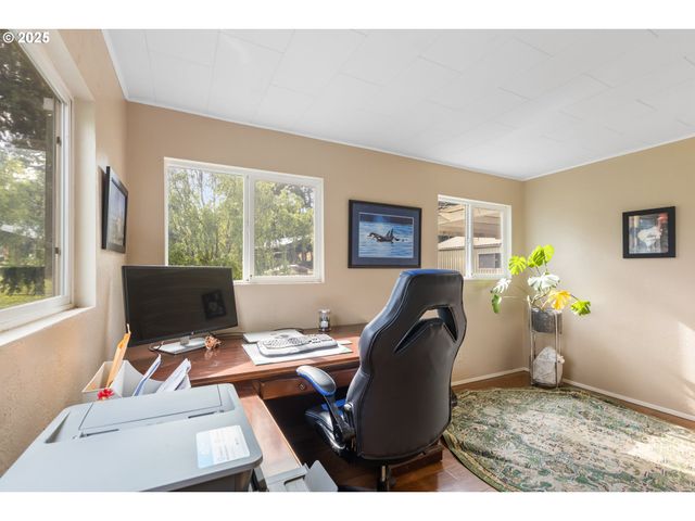 1175 NORTHSIDE Rd, Sutherlin, OR 97479