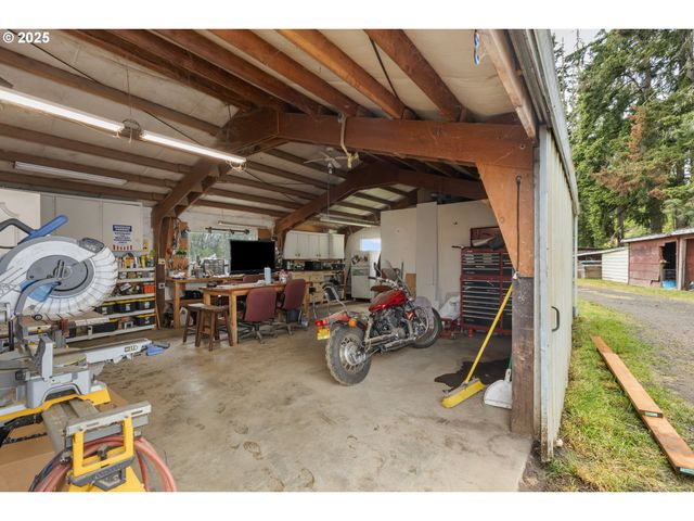 1175 NORTHSIDE Rd, Sutherlin, OR 97479