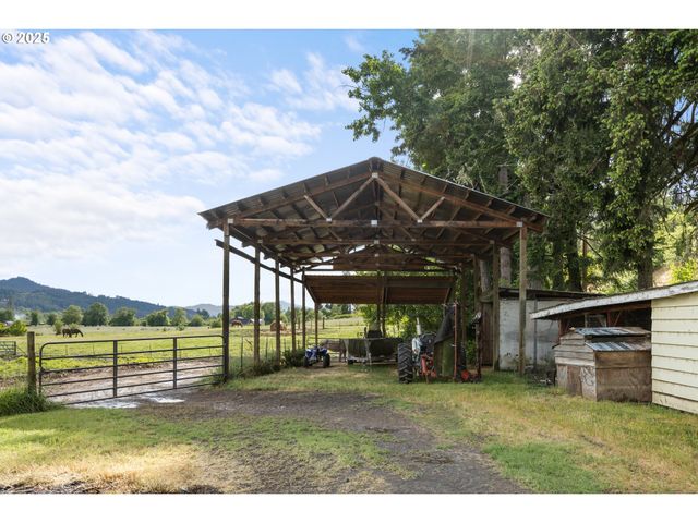 1175 NORTHSIDE Rd, Sutherlin, OR 97479